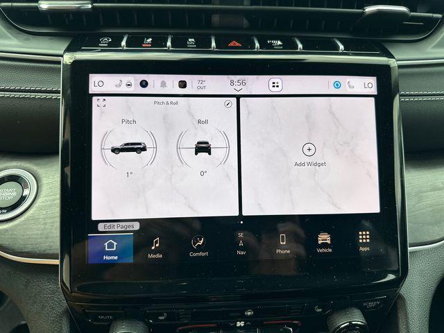 Photo of 2023 Silver Zynith Jeep Grand Cherokee L