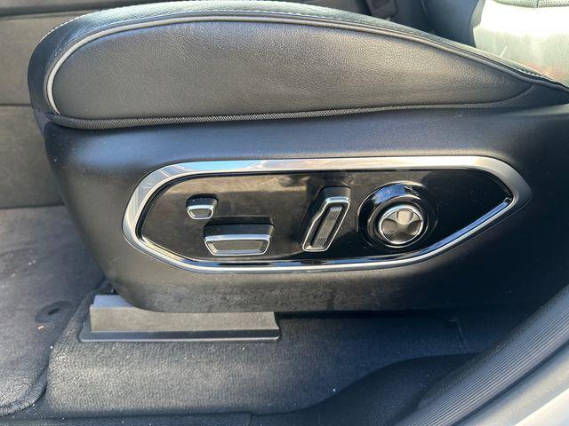 Photo of 2024 Bright White Clearcoat Jeep Grand Cherokee