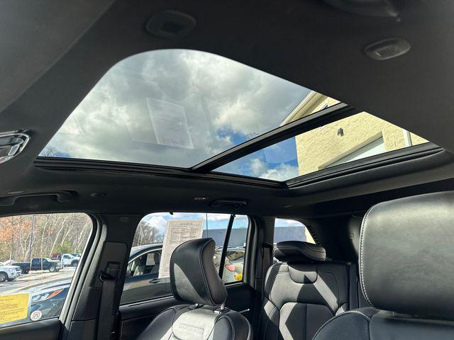 Photo of 2024 Bright White Clearcoat Jeep Grand Cherokee
