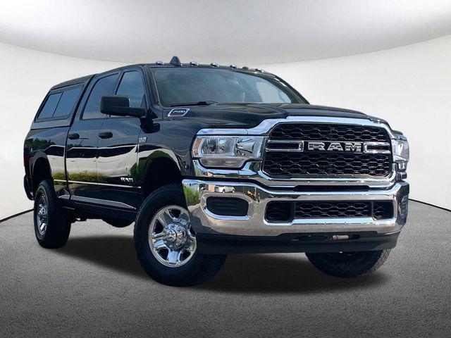 Photo of 2021 Diamond Black Crystal Pearlcoat RAM 2500