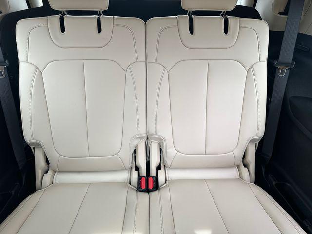 Photo of 2022 Velvet Red Pearlcoat Jeep Grand Cherokee L