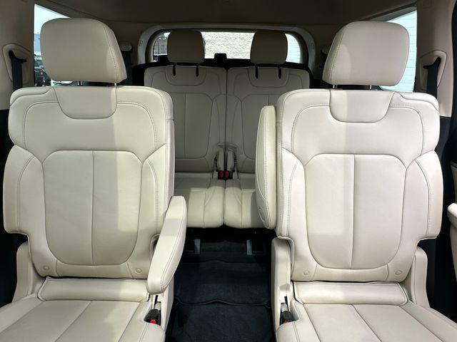 Photo of 2022 Velvet Red Pearlcoat Jeep Grand Cherokee L