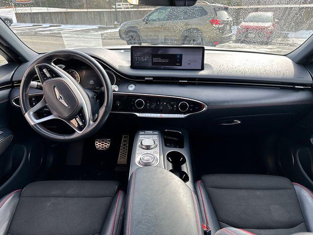 Photo of 2022 Alta White Genesis GV70