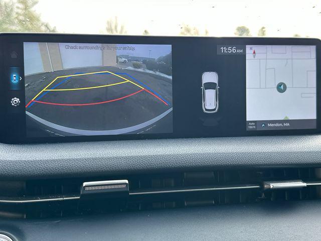 Photo of 2022 Alta White Genesis GV70