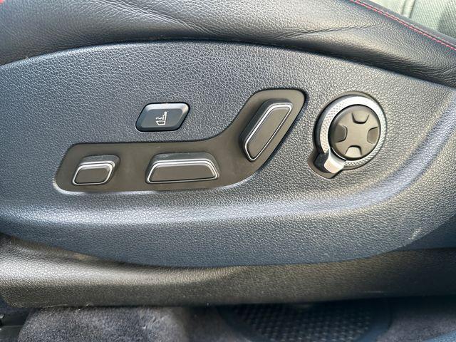 Photo of 2022 Alta White Genesis GV70