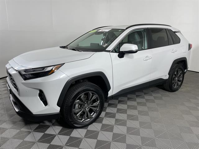 Photo of 2023 Wind Chill Pearl Toyota RAV4 Hybrid