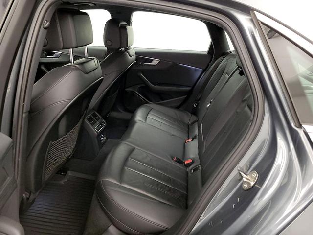 Photo of 2017 Gray Audi A4