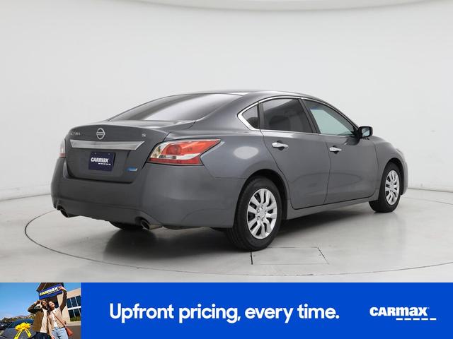 Photo of 2014 Gray Nissan Altima
