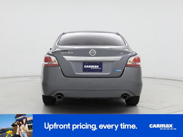 Photo of 2014 Gray Nissan Altima