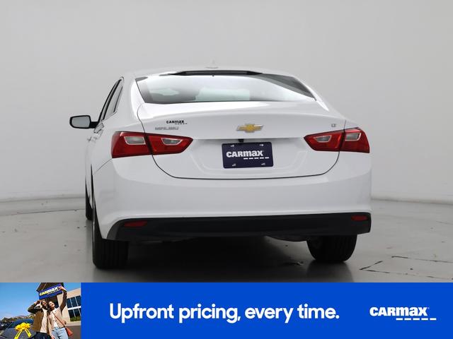 Photo of 2023 White Chevrolet Malibu