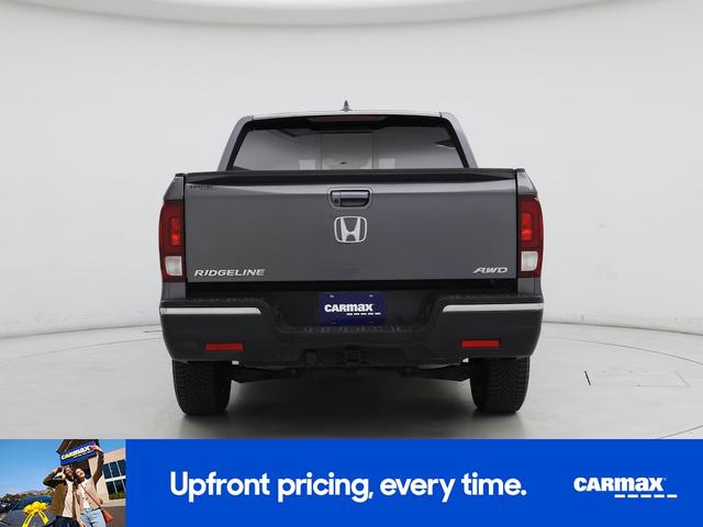 Photo of 2020 Gray Honda Ridgeline