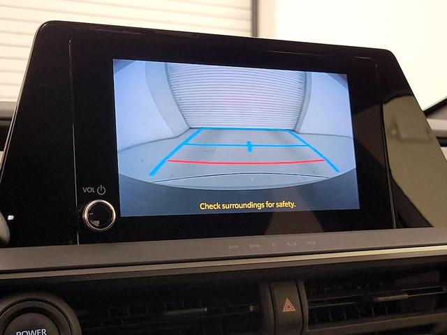 Photo of 2024 Silver Toyota Prius