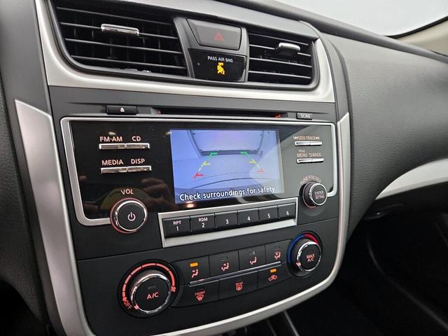 Photo of 2018 Gray Nissan Altima
