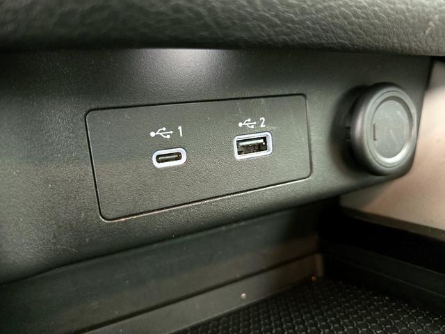 Photo of 2022 White Nissan Rogue