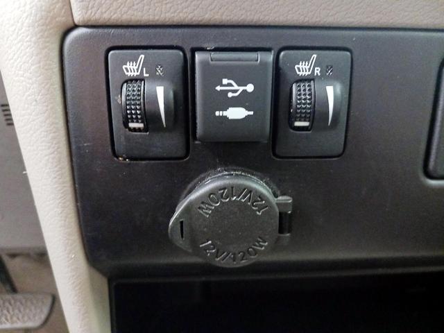 Photo of 2018 Brown Toyota Sienna