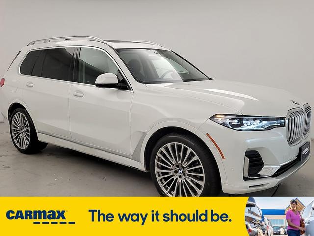 2022 BMW X7