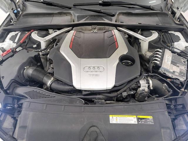 Photo of 2018 White Audi S4