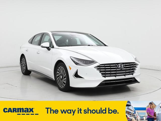 2022 Hyundai Sonata Hybrid