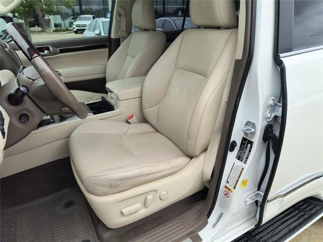 Photo of 2019 Starfire Pearl Lexus GX 460