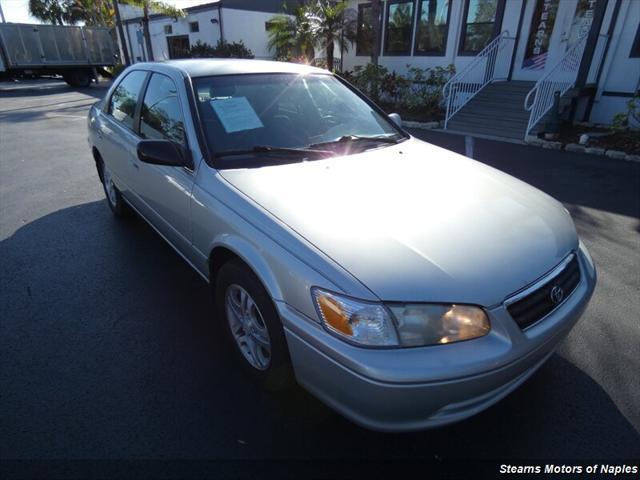 2000 Toyota Camry