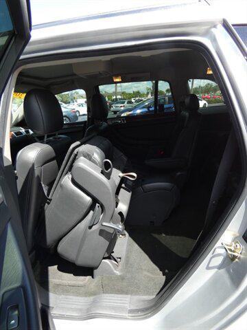 Photo of 2004 Bright Silver Metallic Clearcoat Chrysler Pacifica