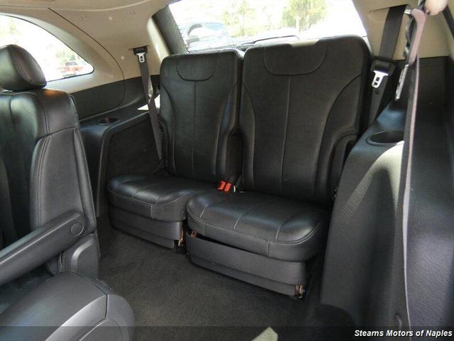 Photo of 2004 Bright Silver Metallic Clearcoat Chrysler Pacifica