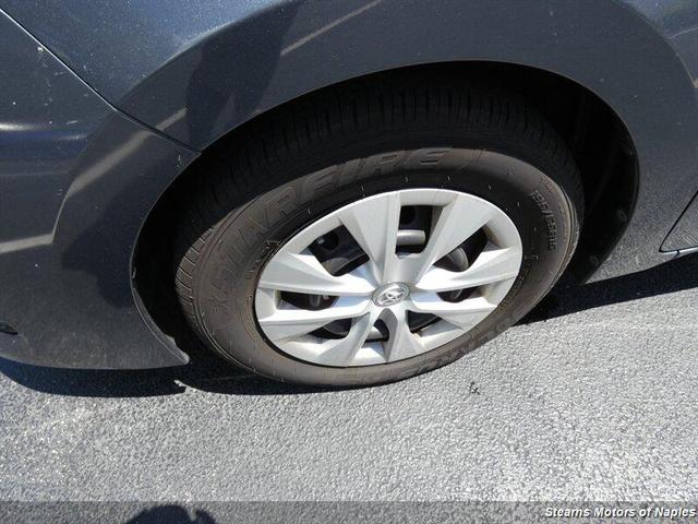 Photo of 2018 Slate Metallic Toyota Corolla