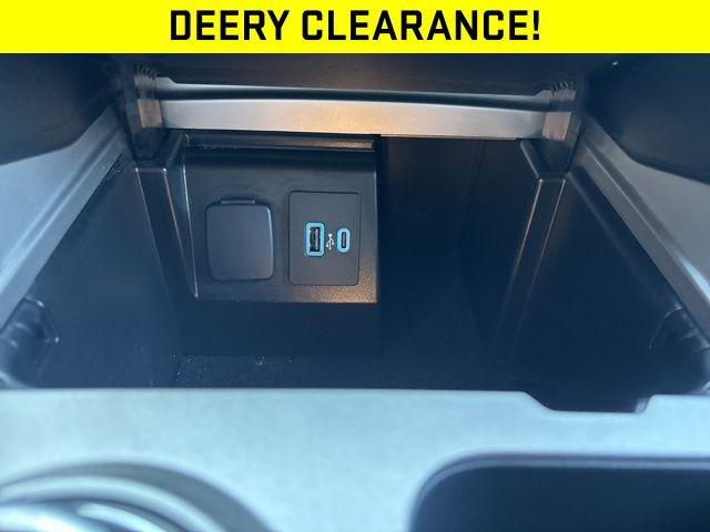 Photo of 2022 Maroon Ford Explorer