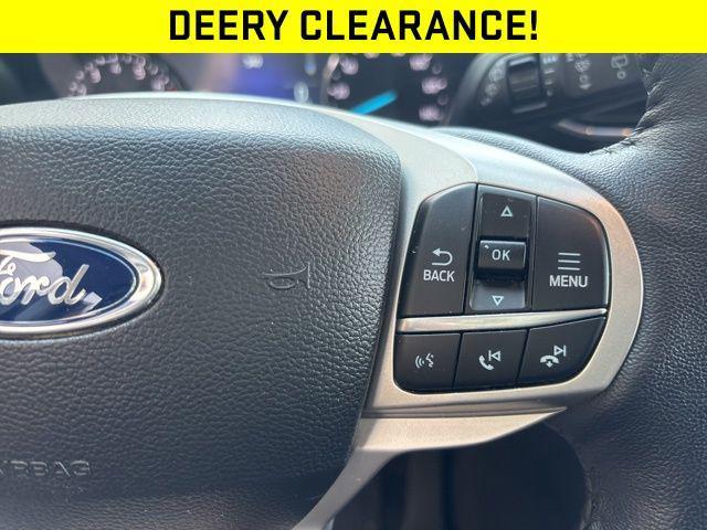 Photo of 2022 Maroon Ford Explorer