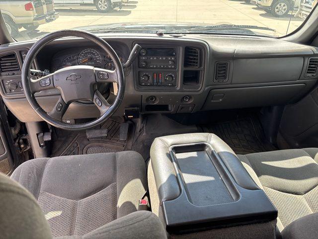 Photo of 2005 Smokin Asphalt Chevrolet Silverado 2500
