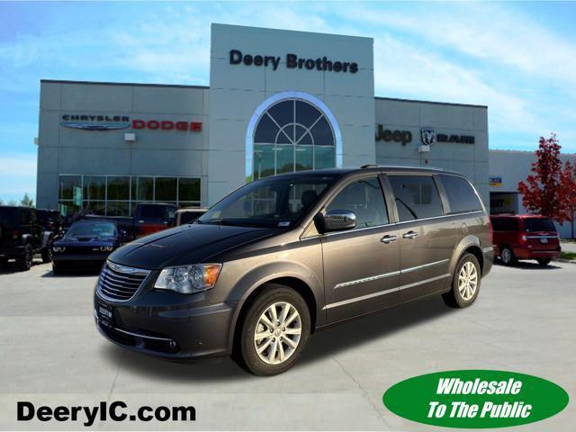 2016 Chrysler Town & Country