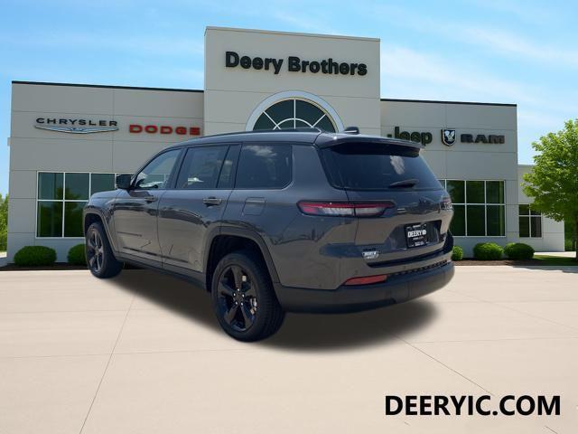 Photo of 2025 Baltic Gray Metallic Clearcoat Jeep Grand Cherokee L