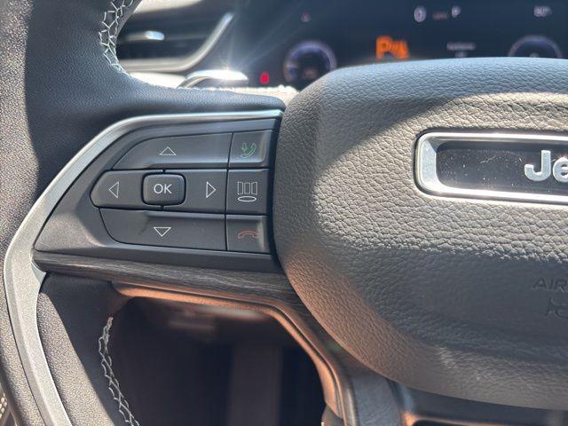 Photo of 2025 Baltic Gray Metallic Clearcoat Jeep Grand Cherokee L