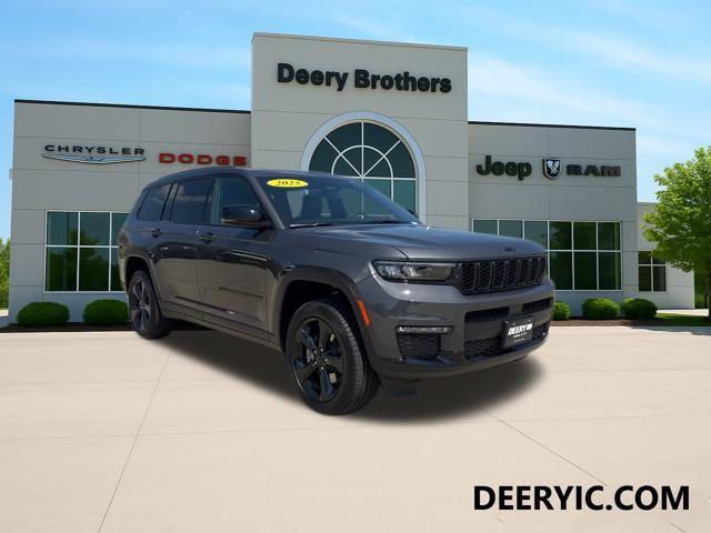 Photo of 2025 Baltic Gray Metallic Clearcoat Jeep Grand Cherokee L