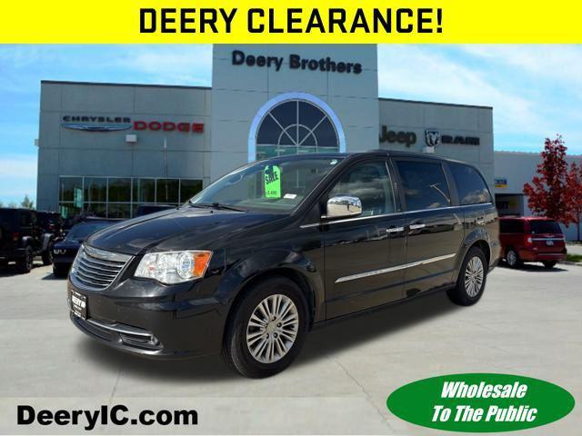 2015 Chrysler Town & Country