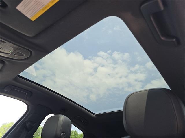 Photo of 2024 Arctic Grey Porsche Cayenne