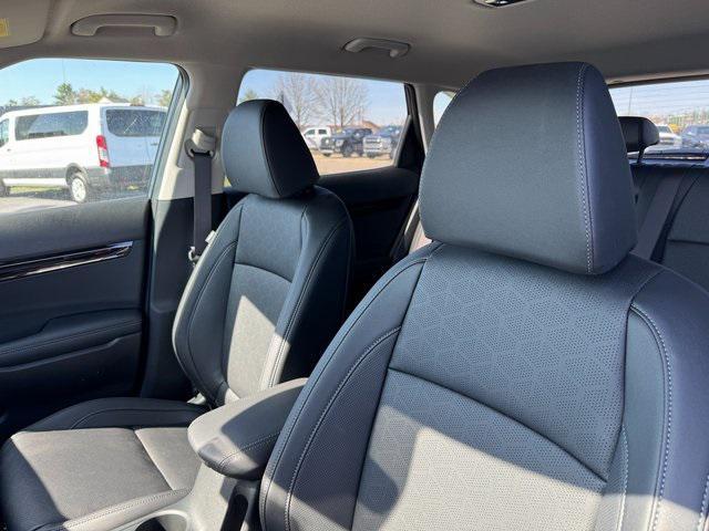 Photo of 2025 Gray Kia Seltos