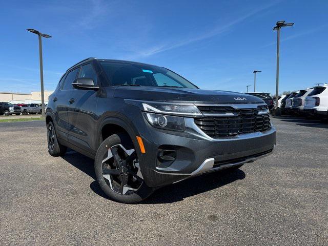 Photo of 2025 Gray Kia Seltos
