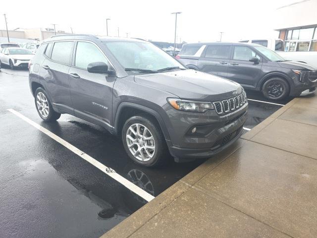 Photo of 2024 Baltic Gray Metallic Clearcoat Jeep Compass