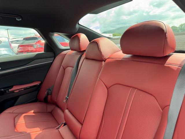 Photo of 2026 White Pearl Kia K5
