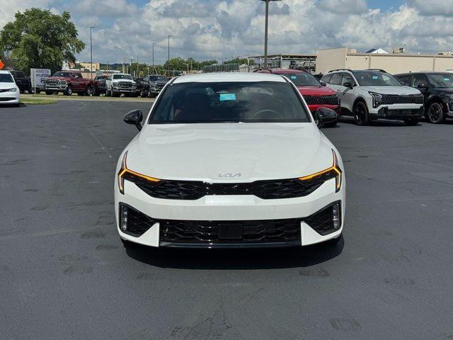 Photo of 2026 White Pearl Kia K5