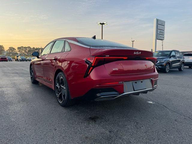 Photo of 2025 Runway Red Kia K5