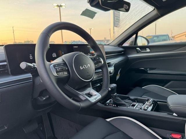 Photo of 2025 Runway Red Kia K5