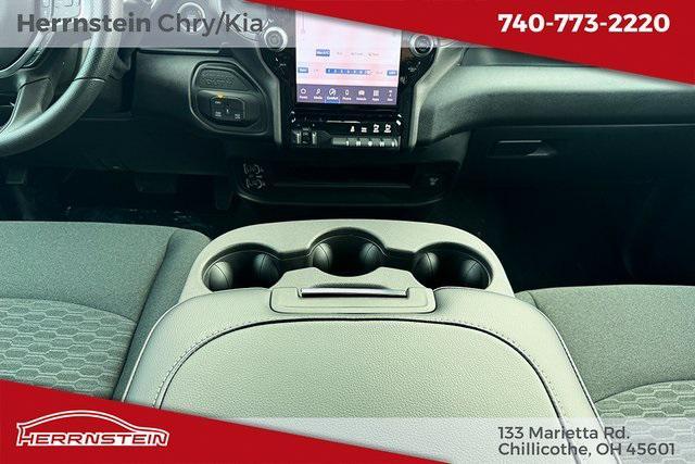 Photo of 2025 Silver Zynith RAM 2500