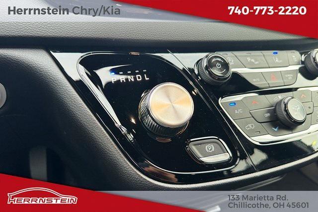 Photo of 2025 Bright White Clearcoat Chrysler Voyager