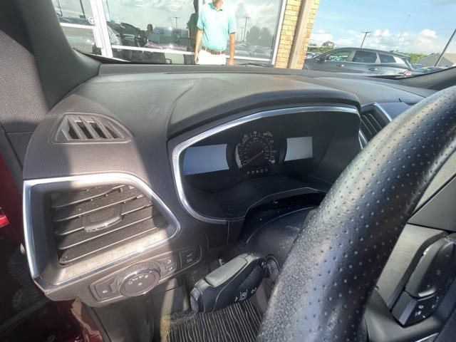 Photo of 2019 Ruby Red Metallic Ford Edge