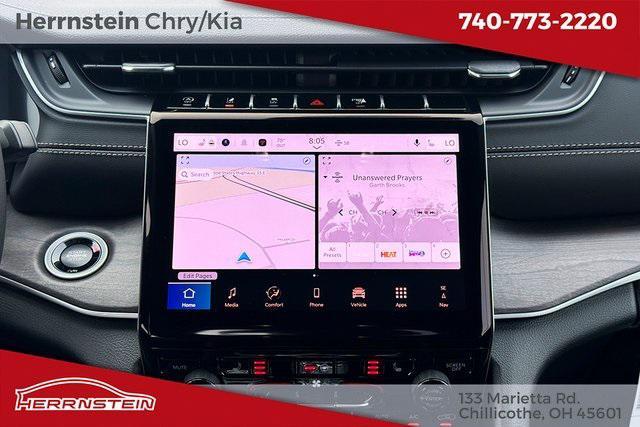 Photo of 2025 Baltic Gray Metallic Clearcoat Jeep Grand Cherokee