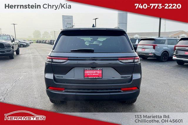 Photo of 2025 Baltic Gray Metallic Clearcoat Jeep Grand Cherokee