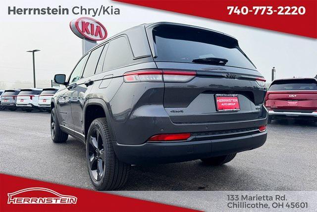 Photo of 2025 Baltic Gray Metallic Clearcoat Jeep Grand Cherokee