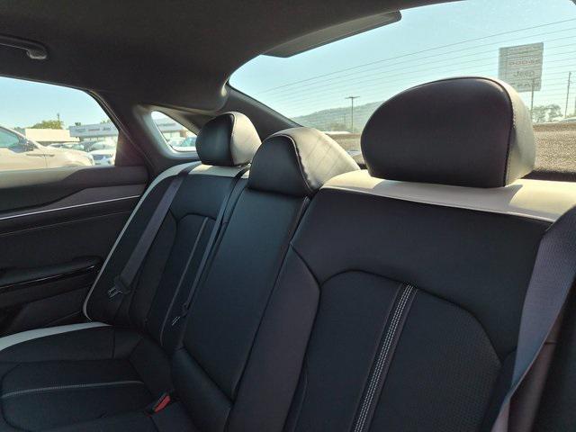 Photo of 2026 Gray Kia K5